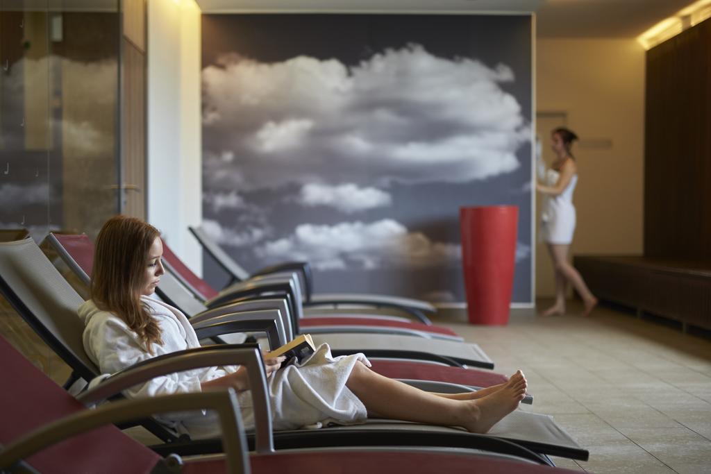 Hotel Laterum Pécs Esterno foto